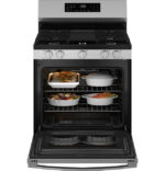GE GE(R) 30" Free-Standing Gas Convection Range with No Preheat Air Fry and EasyWash(TM) Oven Tray GGF600AVSS (a4lvvwq7plby) (5)